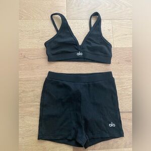 ALO Yoga Black Women's lounge Set